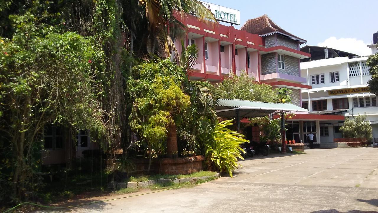 Athens The Budget Wing Of Komala Hotel Alappuzha エクステリア 写真